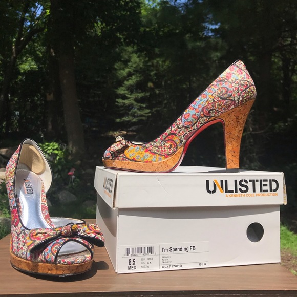 Unlisted - Paisley Heels - Picture 1 of 3